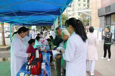 蓮塘迎來健康春風 羅湖醫院集團婦產專家團隊開展義診活動